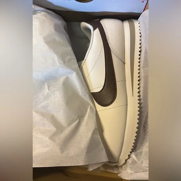 Women Nike Cortez. Cacao Wow - Picture 1 of 1